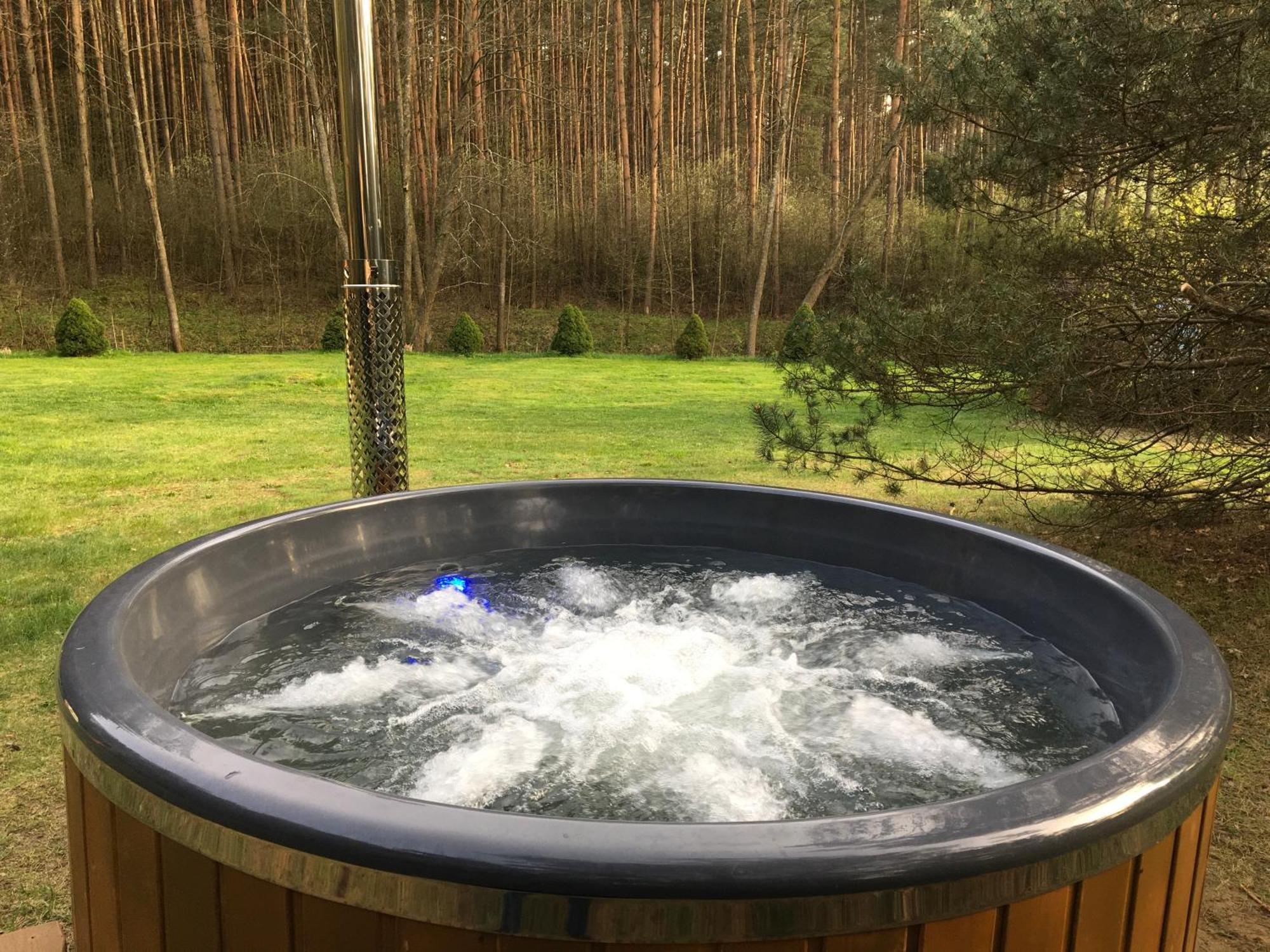 Deluxe Zdrojowa: Alpine With Jacuzzi In Tuchola Forest Villa