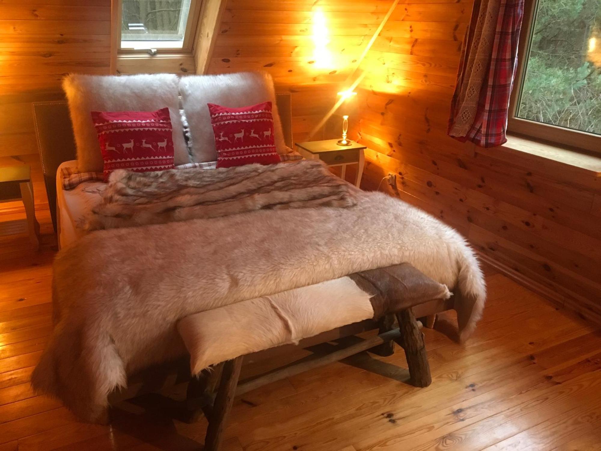 Villa Deluxe Zdrojowa: Alpine With Jacuzzi In Tuchola Forest *