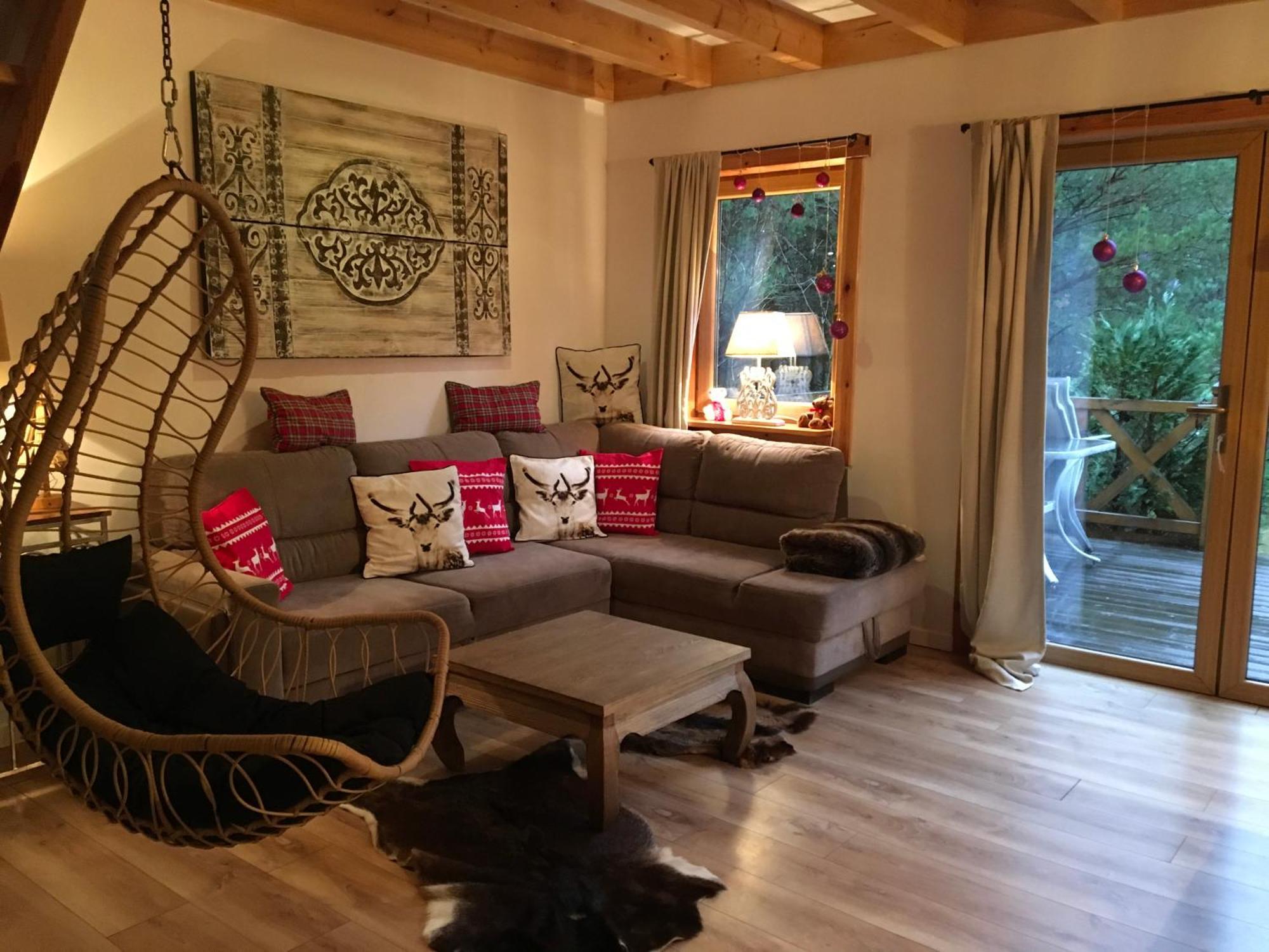Villa Deluxe Zdrojowa: Alpine With Jacuzzi In Tuchola Forest *
